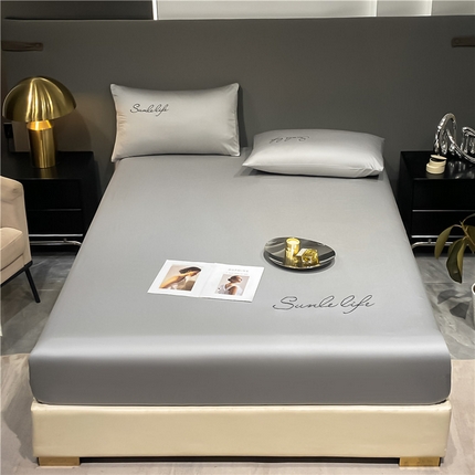 91家纺网 家纺一手货源 找家纺 古吉梦2024新款S刺绣A类抗菌防螨-冰丝床笠三件套 S刺绣-浅灰