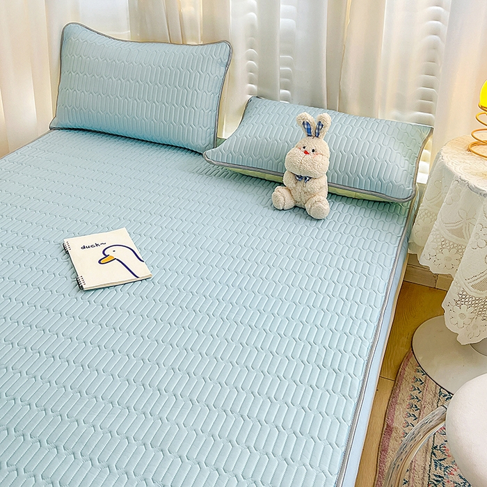 91家纺网 家纺一手货源 找家纺 民新家纺 2023新款乳胶凉席床笠款 天空蓝