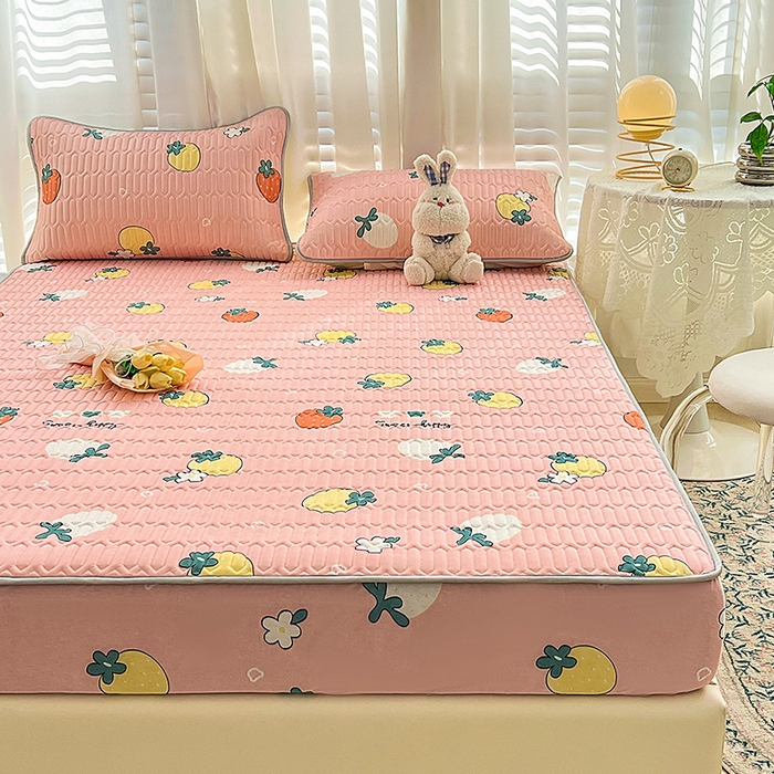 91家纺网 家纺一手货源 找家纺 民新家纺 2023新款乳胶凉席床笠款 小草莓