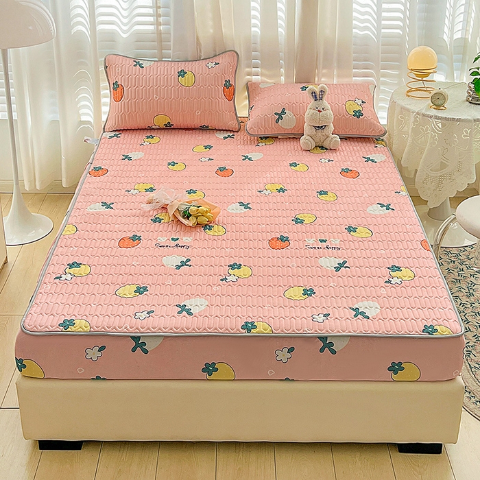 91家纺网 家纺一手货源 找家纺 民新家纺 2023新款乳胶凉席床笠款 小草莓