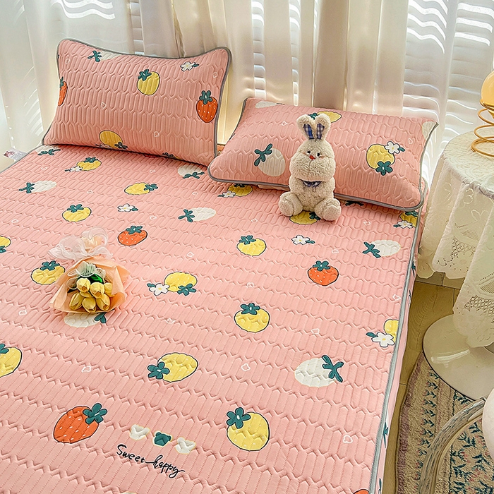 91家纺网 家纺一手货源 找家纺 民新家纺 2023新款乳胶凉席床笠款 小草莓