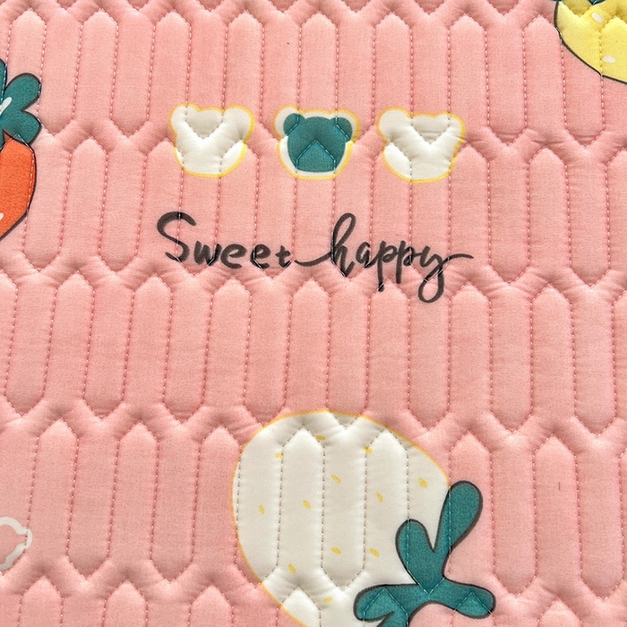 91家纺网 家纺一手货源 找家纺 民新家纺 2023新款乳胶凉席床笠款 小草莓