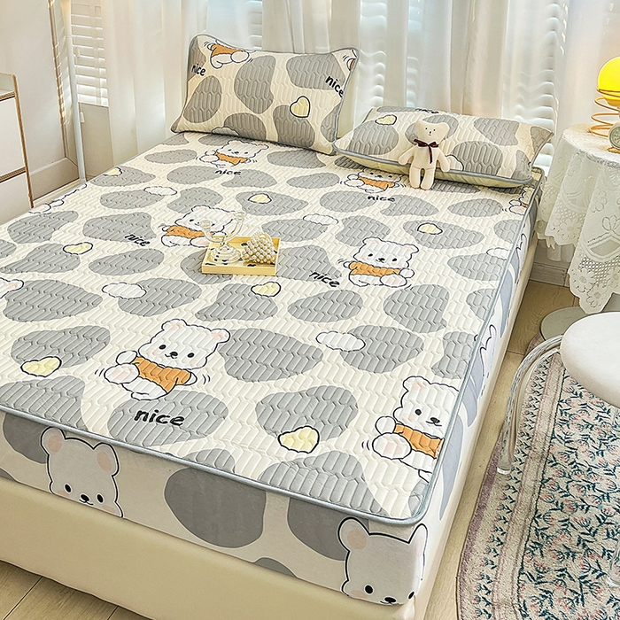 91家纺网 家纺一手货源 找家纺 民新家纺 2023新款乳胶凉席床笠款 布朗熊