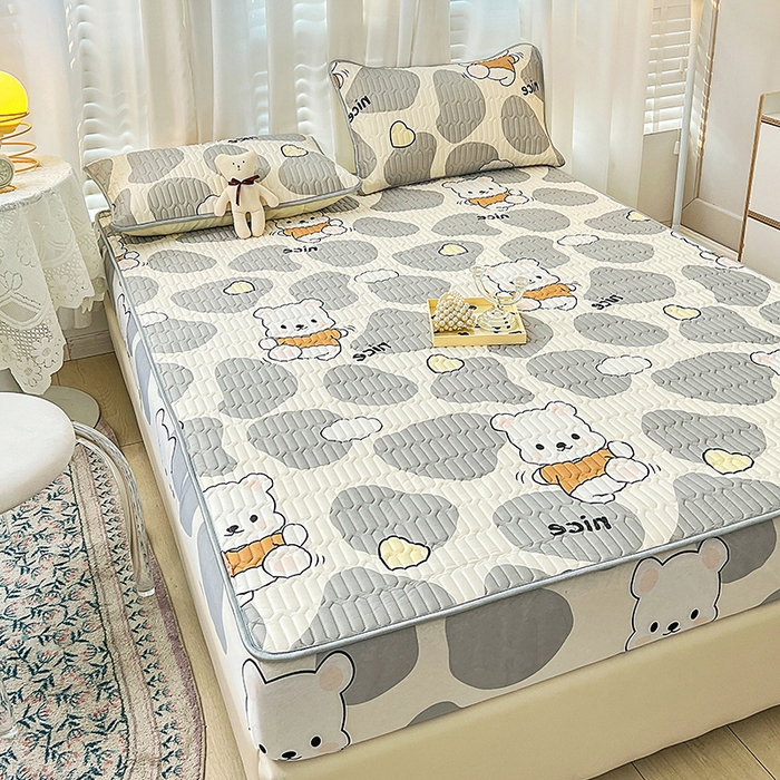 91家纺网 家纺一手货源 找家纺 民新家纺 2023新款乳胶凉席床笠款 布朗熊