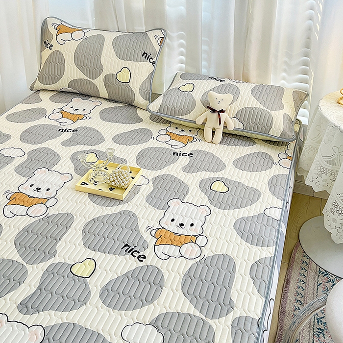 91家纺网 家纺一手货源 找家纺 民新家纺 2023新款乳胶凉席床笠款 布朗熊