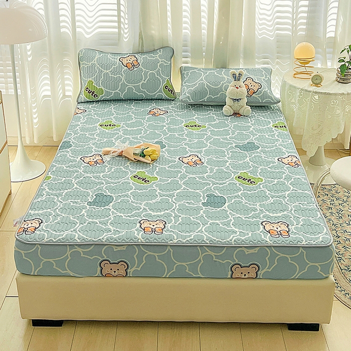 91家纺网 家纺一手货源 找家纺 民新家纺 2023新款乳胶凉席床笠款 淘气熊