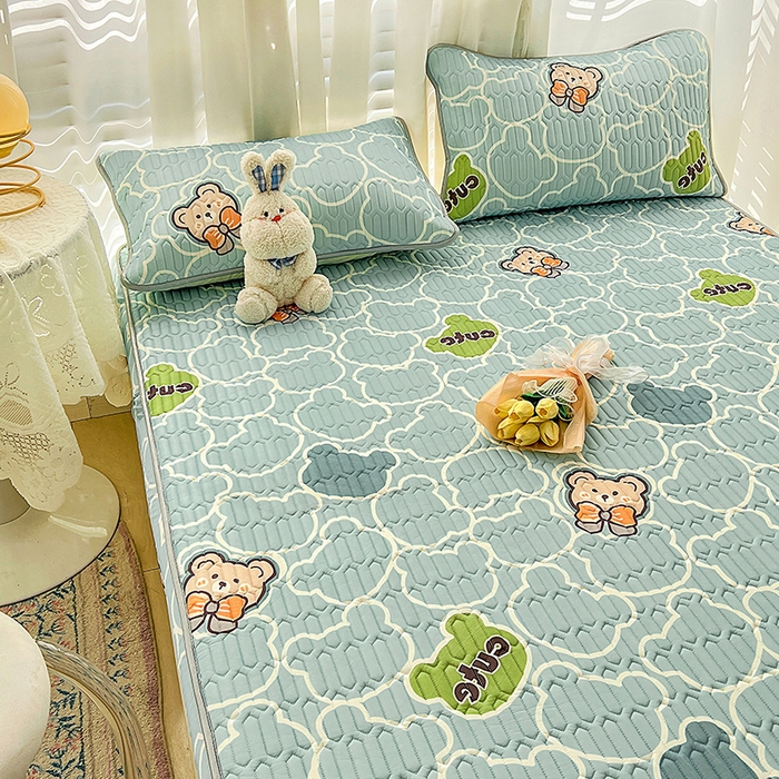 91家纺网 家纺一手货源 找家纺 民新家纺 2023新款乳胶凉席床笠款 淘气熊