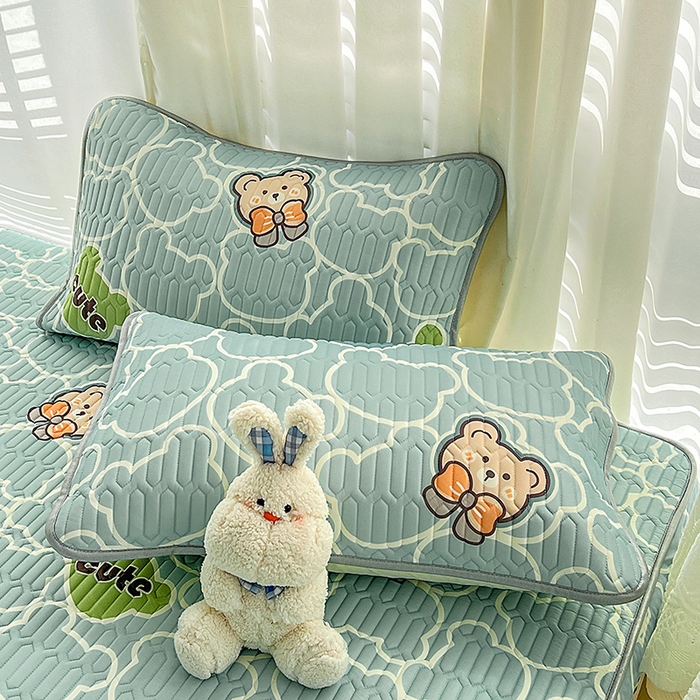 91家纺网 家纺一手货源 找家纺 民新家纺 2023新款乳胶凉席床笠款 淘气熊