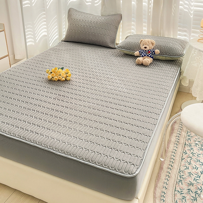 91家纺网 家纺一手货源 找家纺 民新家纺 2023新款乳胶凉席床笠款 淡雅灰