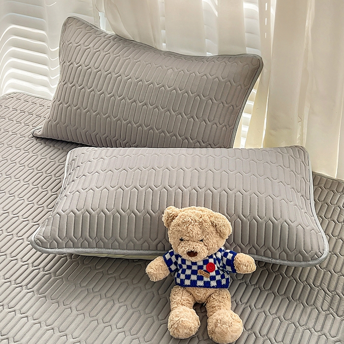 91家纺网 家纺一手货源 找家纺 民新家纺 2023新款乳胶凉席床笠款 淡雅灰