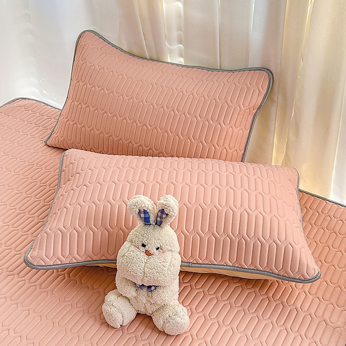 91家纺网 家纺一手货源 找家纺 民新家纺 2023新款乳胶凉席床笠款 粉玉色