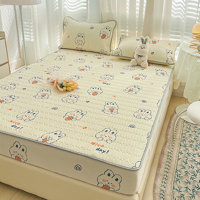 91家纺网 家纺一手货源 找家纺 民新家纺 2023新款乳胶凉席床笠款 萝卜兔