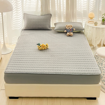 91家纺网 家纺一手货源 找家纺 民新家纺 2023新款乳胶凉席床笠款 淡雅灰