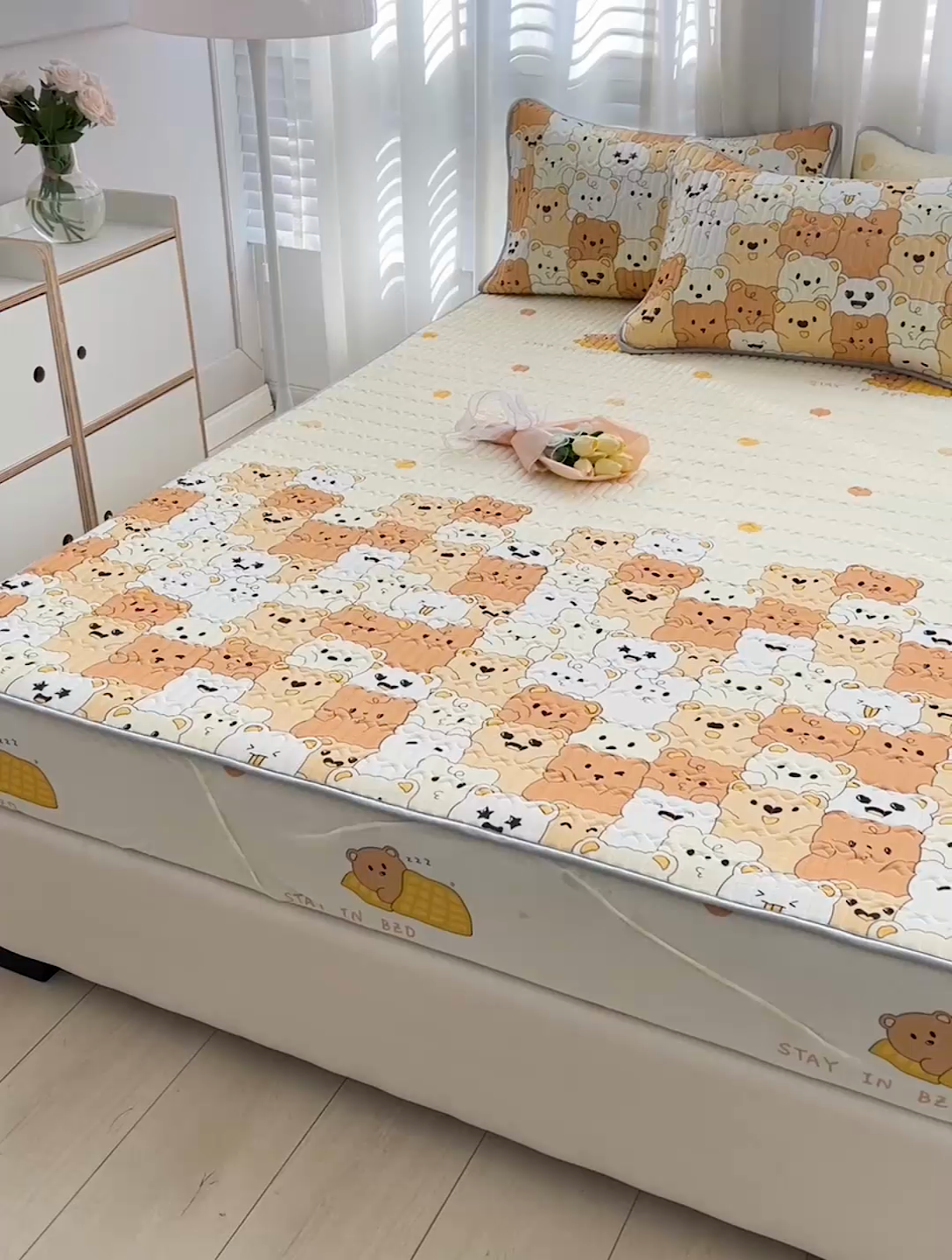 91家纺网 家纺一手货源 找家纺 民新家纺 2023新款乳胶凉席床笠款 贪睡熊