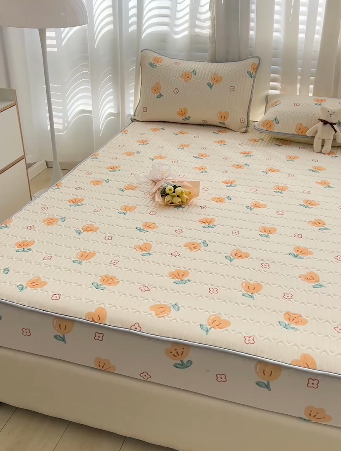 91家纺网 家纺一手货源 找家纺 民新家纺 2023新款乳胶凉席床笠款 郁金香