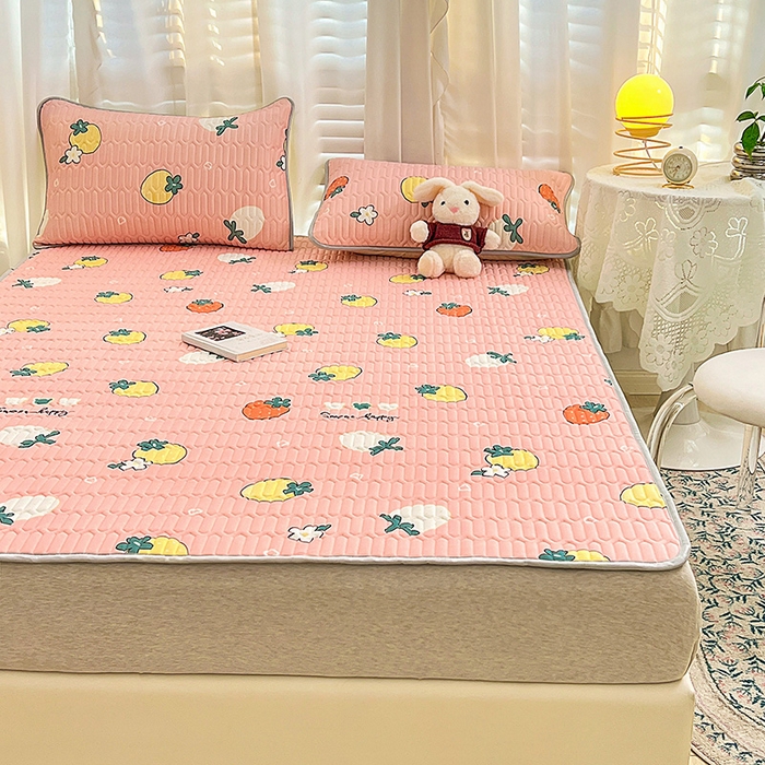 91家纺网 家纺一手货源 找家纺 民新家纺 2023新款乳胶凉席 小草莓