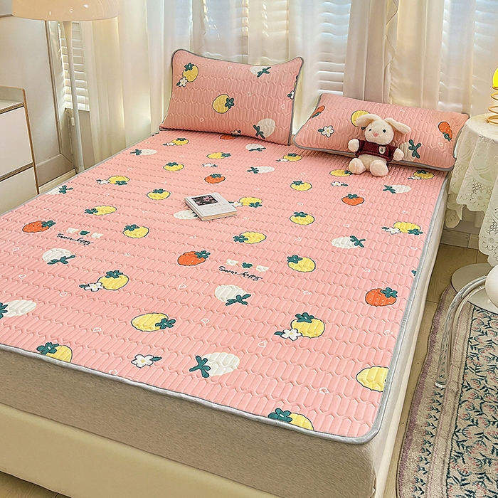 91家纺网 家纺一手货源 找家纺 民新家纺 2023新款乳胶凉席 小草莓