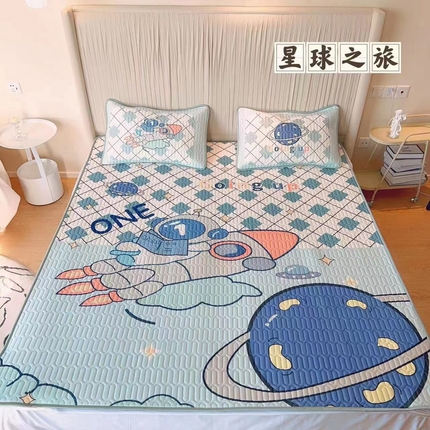 91家纺网 家纺一手货源 找家纺  美丽折家纺 2025新款大版卡通乳胶凉席 星球之旅