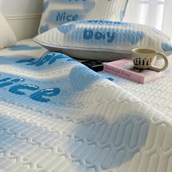 91家纺网 家纺一手货源 找家纺 慕尚家纺 2025新款乳胶大版席 ins爱心