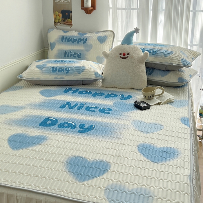 91家纺网 家纺一手货源 找家纺 慕尚家纺 2025新款乳胶大版席 ins爱心