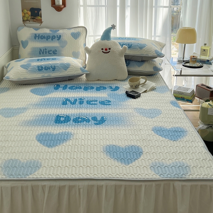 91家纺网 家纺一手货源 找家纺 慕尚家纺 2025新款乳胶大版席 ins爱心