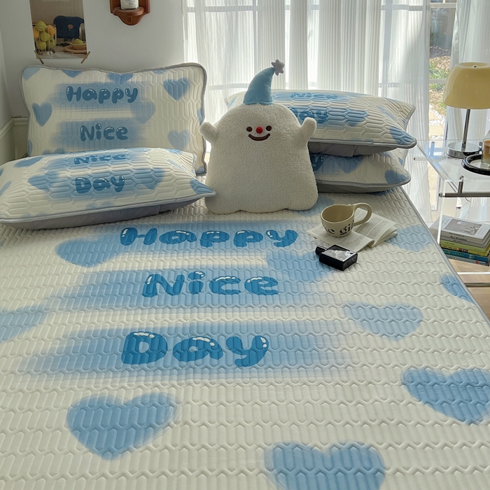 91家纺网 家纺一手货源 找家纺 慕尚家纺 2025新款乳胶大版席 ins爱心