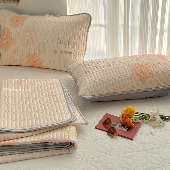 91家纺网 家纺一手货源 找家纺 慕尚家纺 2025新款乳胶大版席 小森物语