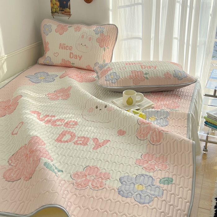 91家纺网 家纺一手货源 找家纺 慕尚家纺 2025新款乳胶大版席 花田小兔