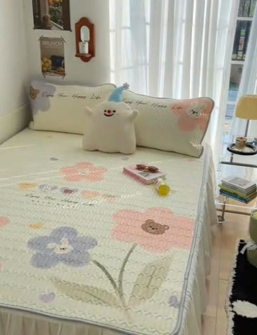 91家纺网 家纺一手货源 找家纺 慕尚家纺 2025新款乳胶大版席 笨笨熊