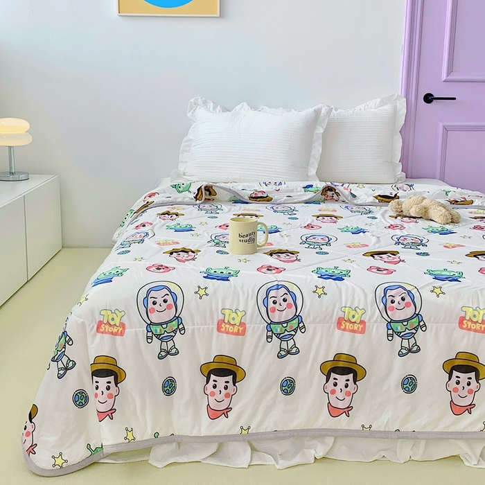 91家纺网 家纺一手货源 找家纺 星期八 2023新款迪士尼针织棉夏被 巴斯光年