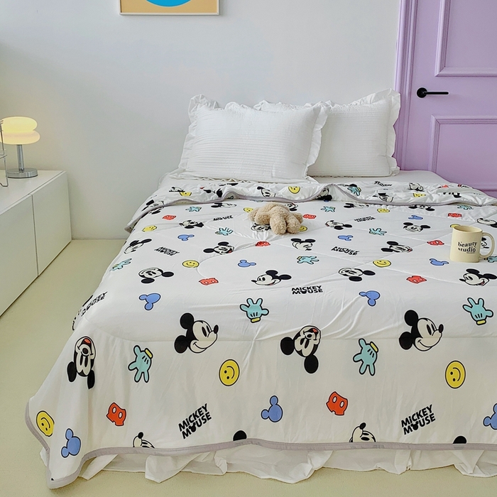 91家纺网 家纺一手货源 找家纺 星期八 2023新款迪士尼针织棉夏被 米奇