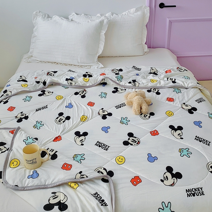 91家纺网 家纺一手货源 找家纺 星期八 2023新款迪士尼针织棉夏被 米奇