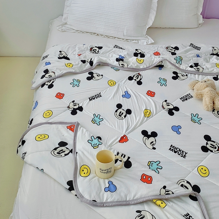 91家纺网 家纺一手货源 找家纺 星期八 2023新款迪士尼针织棉夏被 米奇