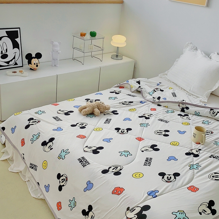 91家纺网 家纺一手货源 找家纺 星期八 2023新款迪士尼针织棉夏被 米奇