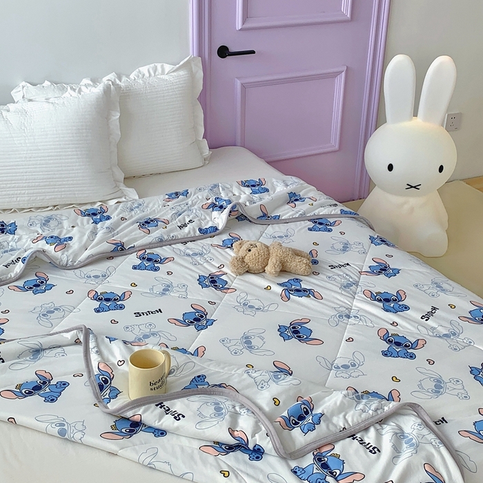 91家纺网 家纺一手货源 找家纺 星期八 2023新款迪士尼针织棉夏被 史迪仔