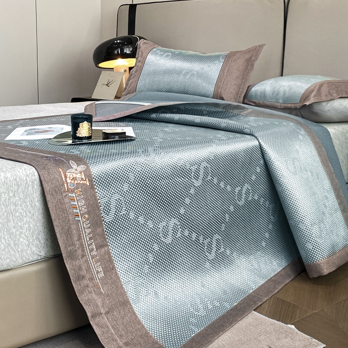 91家纺网 家纺一手货源 找家纺 伊被源 2023新款凉感冰藤席-沁雅、字母、蝶恋花 字母-绿