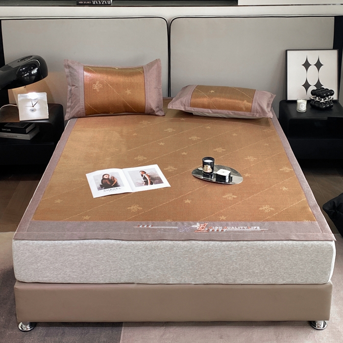 91家纺网 家纺一手货源 找家纺 伊被源 2023新款凉感冰藤席-沁雅、字母、蝶恋花 沁雅-咖