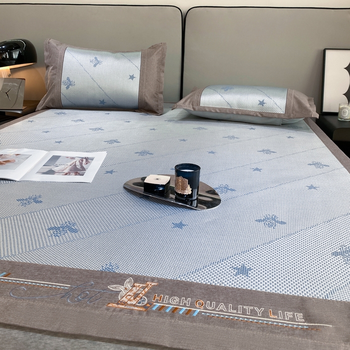 91家纺网 家纺一手货源 找家纺 伊被源 2023新款凉感冰藤席-沁雅、字母、蝶恋花 沁雅-灰蓝