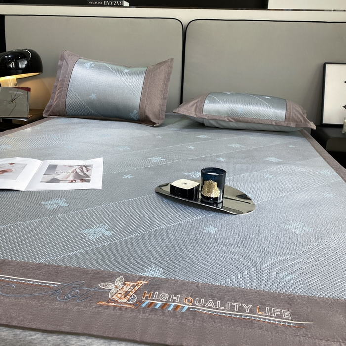 91家纺网 家纺一手货源 找家纺 伊被源 2023新款凉感冰藤席-沁雅、字母、蝶恋花 沁雅-绿