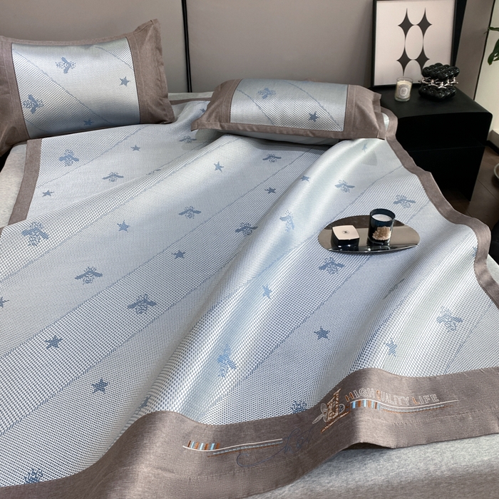 91家纺网 家纺一手货源 找家纺 伊被源 2023新款凉感冰藤席-沁雅、字母、蝶恋花 沁雅-灰蓝