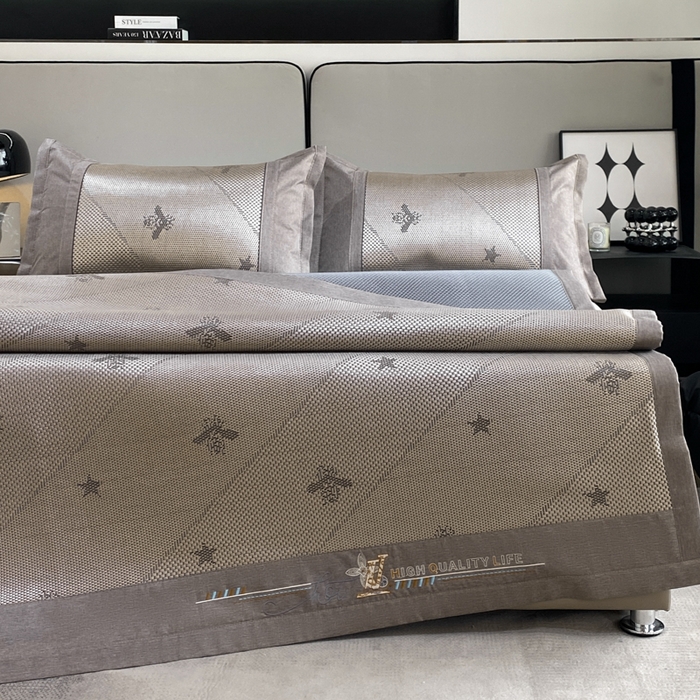 91家纺网 家纺一手货源 找家纺 伊被源 2023新款凉感冰藤席-沁雅、字母、蝶恋花 沁雅-香槟