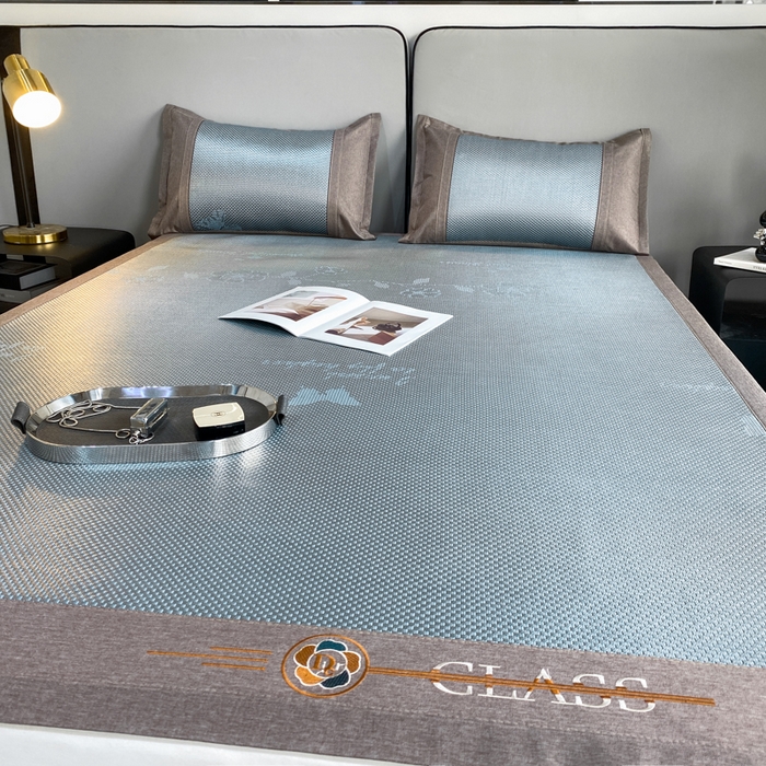 91家纺网 家纺一手货源 找家纺 伊被源 2023新款凉感冰藤席-沁雅、字母、蝶恋花 蝶恋花-绿