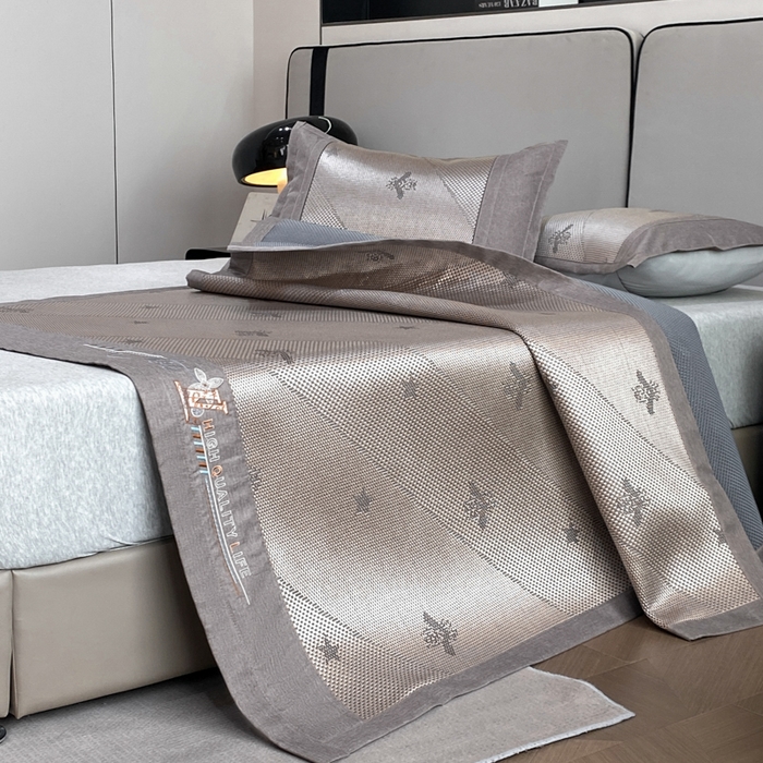 91家纺网 家纺一手货源 找家纺 伊被源 2023新款凉感冰藤席-沁雅、字母、蝶恋花 沁雅-香槟