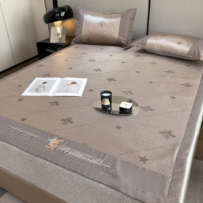 91家纺网 家纺一手货源 找家纺 伊被源 2023新款凉感冰藤席-沁雅、字母、蝶恋花 沁雅-香槟