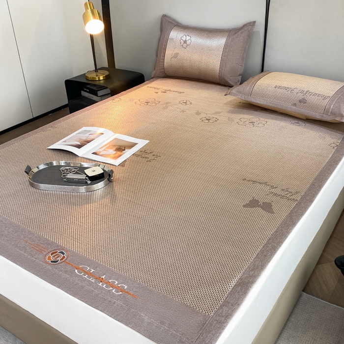 91家纺网 家纺一手货源 找家纺 伊被源 2023新款凉感冰藤席-沁雅、字母、蝶恋花 蝶恋花-香槟