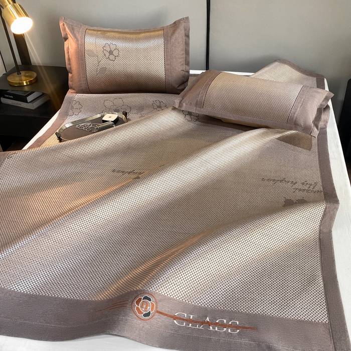 91家纺网 家纺一手货源 找家纺 伊被源 2023新款凉感冰藤席-沁雅、字母、蝶恋花 蝶恋花-香槟