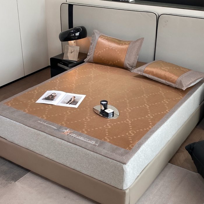 91家纺网 家纺一手货源 找家纺 伊被源 2023新款凉感冰藤席-沁雅、字母、蝶恋花 字母-咖