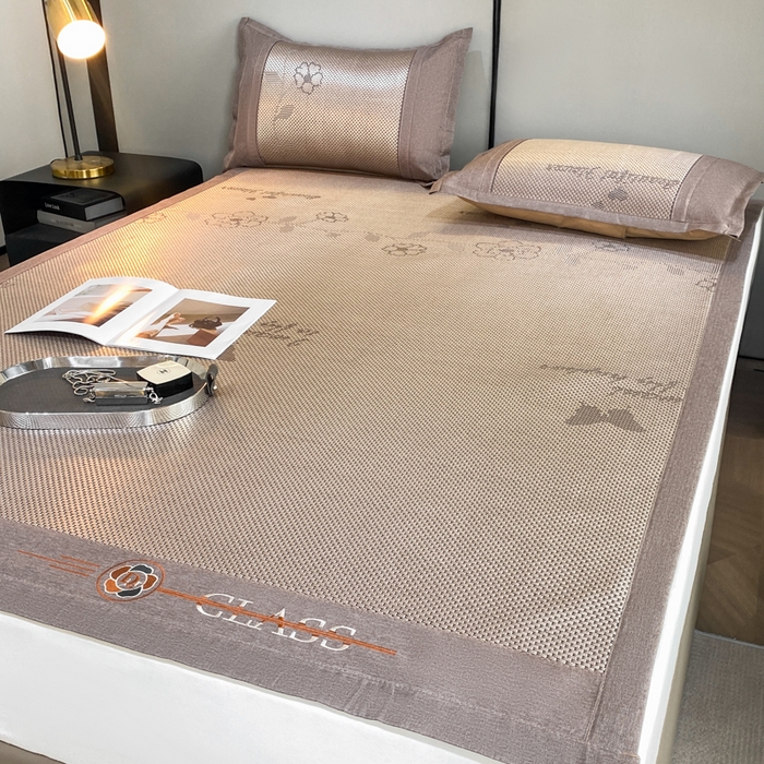 91家纺网 家纺一手货源 找家纺 伊被源 2023新款凉感冰藤席-沁雅、字母、蝶恋花 蝶恋花-香槟