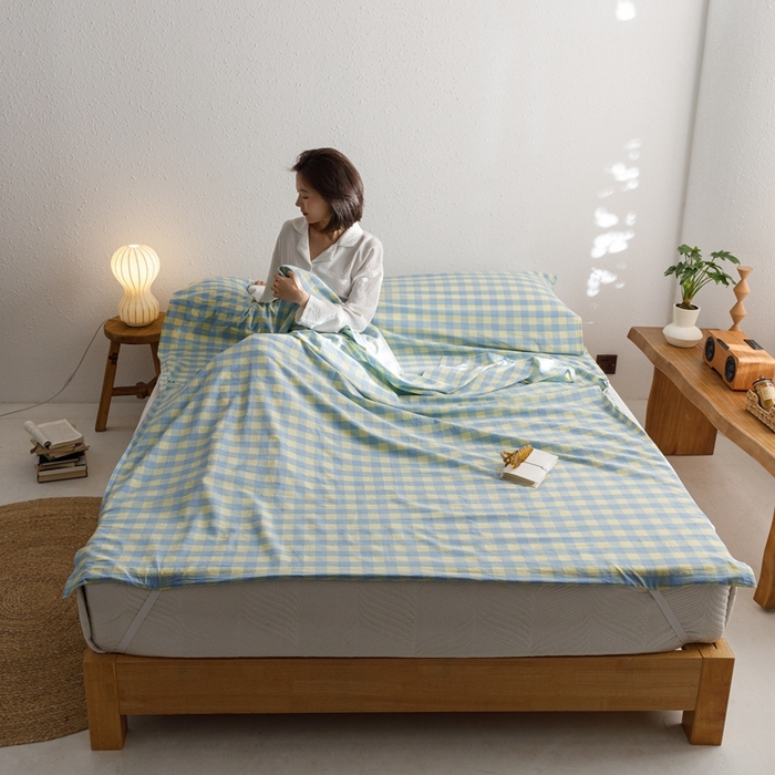 91家纺网 家纺一手货源 找家纺  西西家居2023新款日系色织水洗棉睡袋 蓝黄格