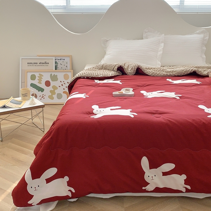 91家纺网 家纺一手货源 找家纺 星期八 2023新款全棉豆豆春秋被夏被 小红兔